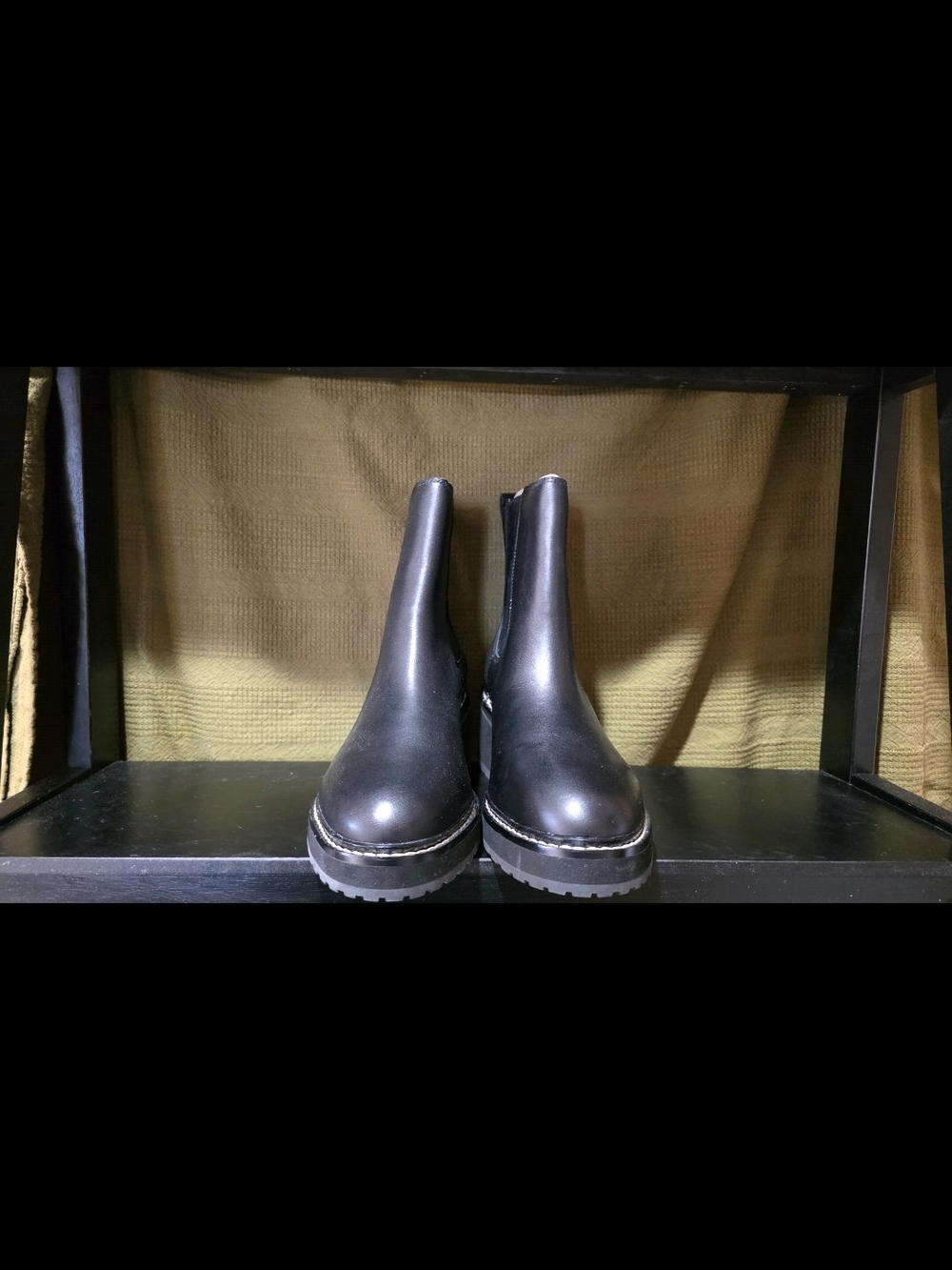 Madewell NWOT Black Chelsea Lug Booties